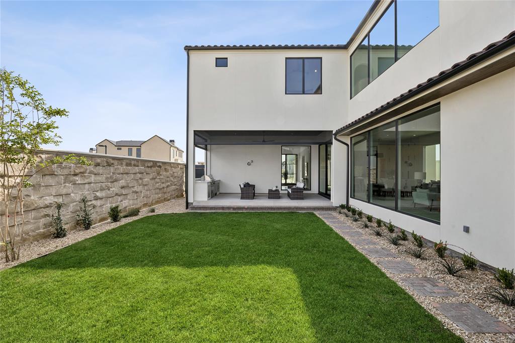 Avadene at Las Colinas - Residential
