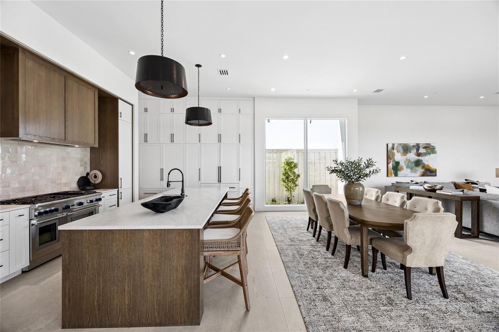 Avadene at Las Colinas - Residential