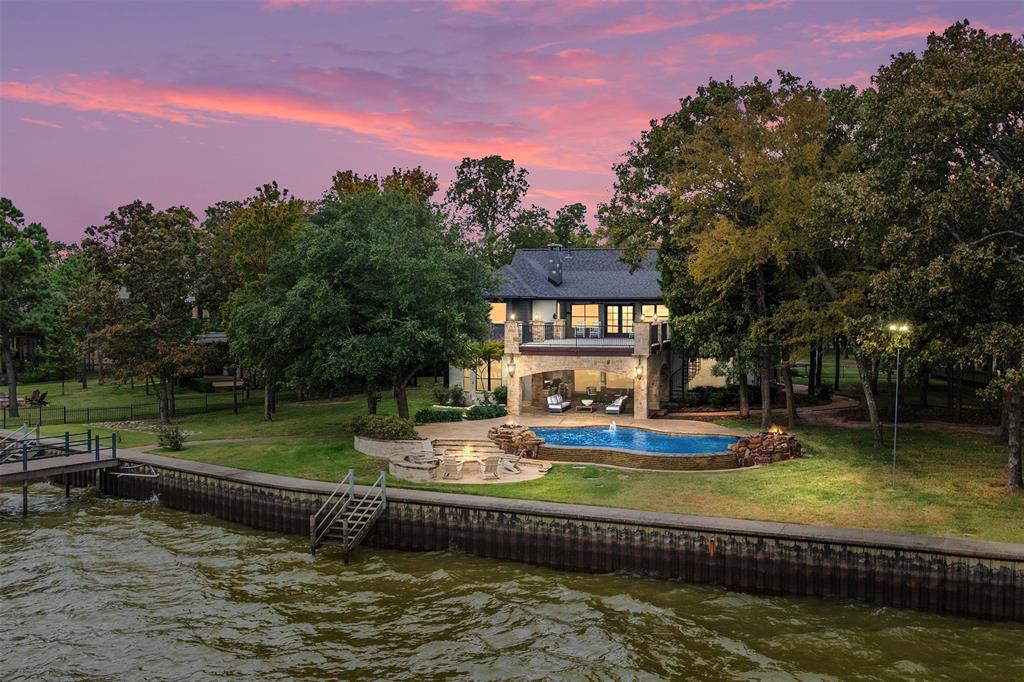 Pinnacle Club - Residential