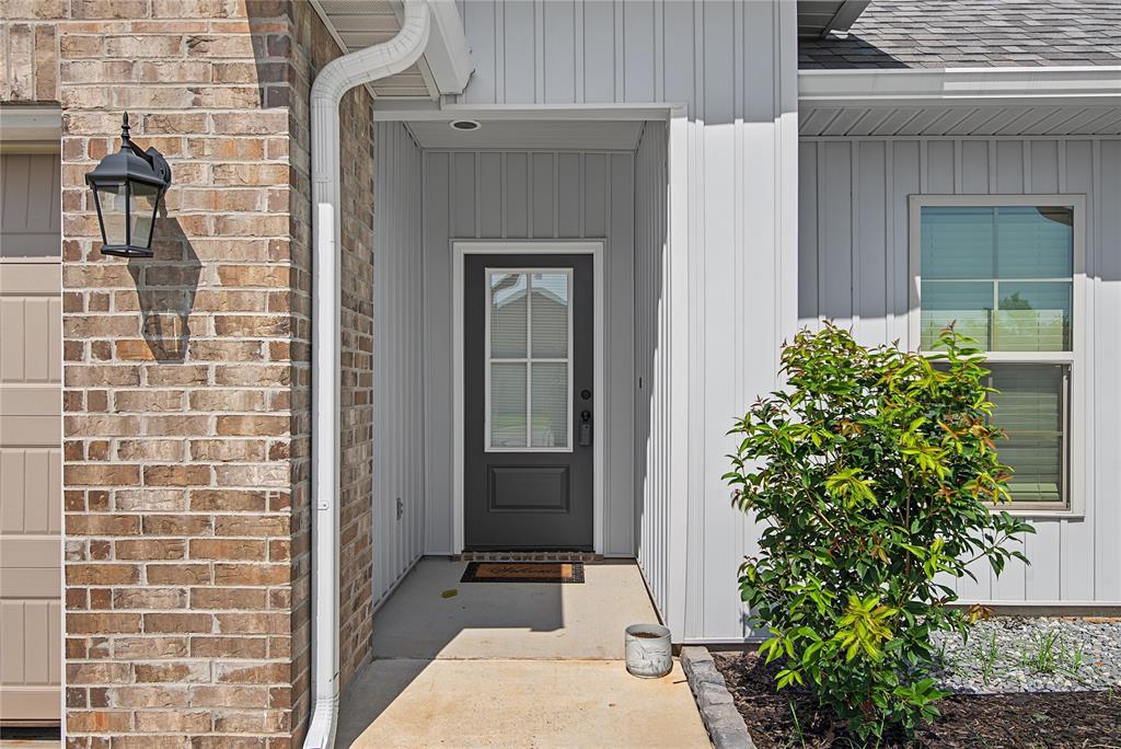 Cove at Villaggio - Residential