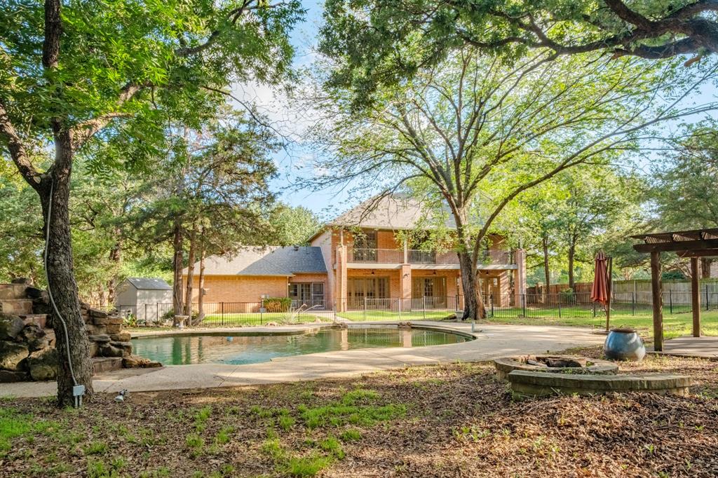 Estates of Double Oak - Residential