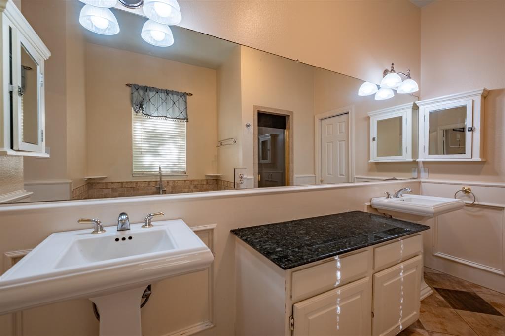 Estates of Double Oak - Residential