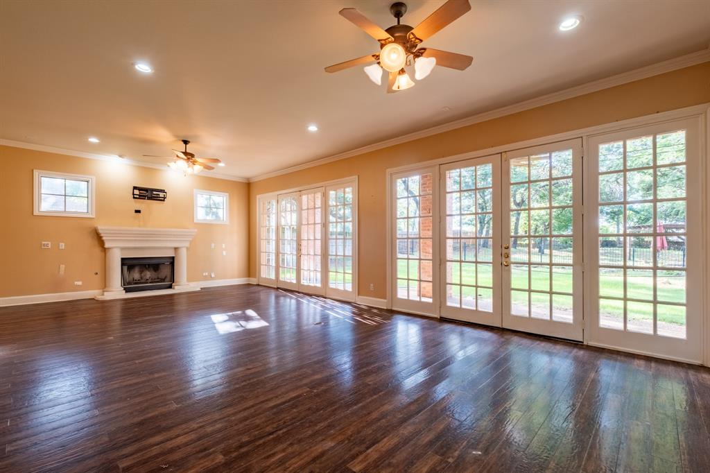 Estates of Double Oak - Residential