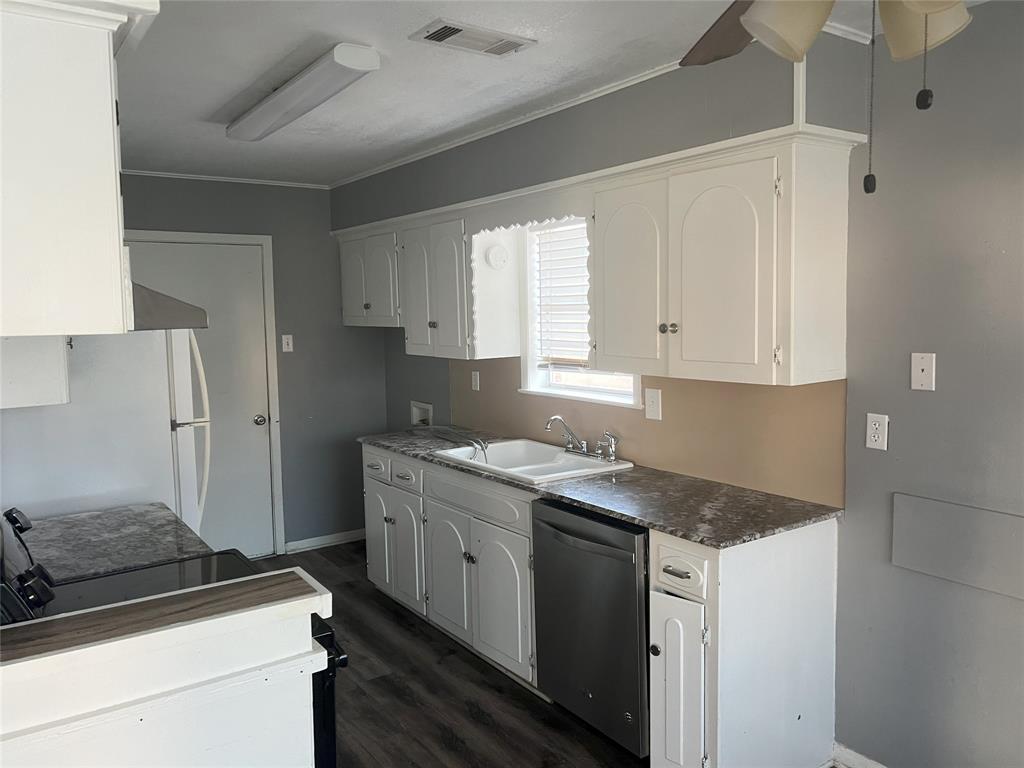 CASA LINDA 5TH ADDN UNIT 2 - Residential Lease