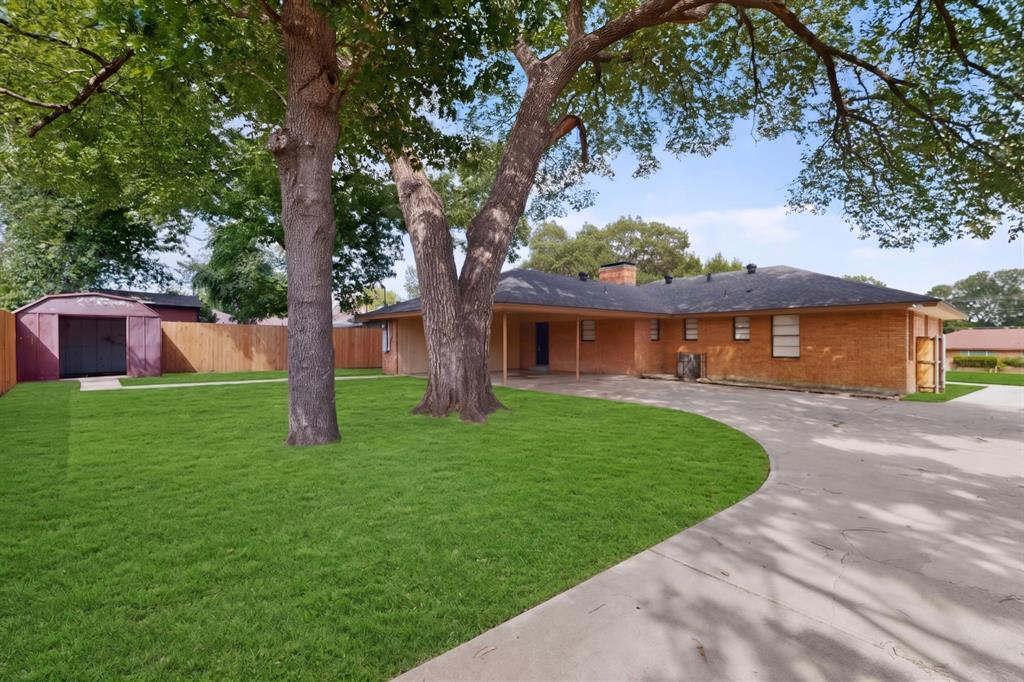 Glen Oaks - Residential