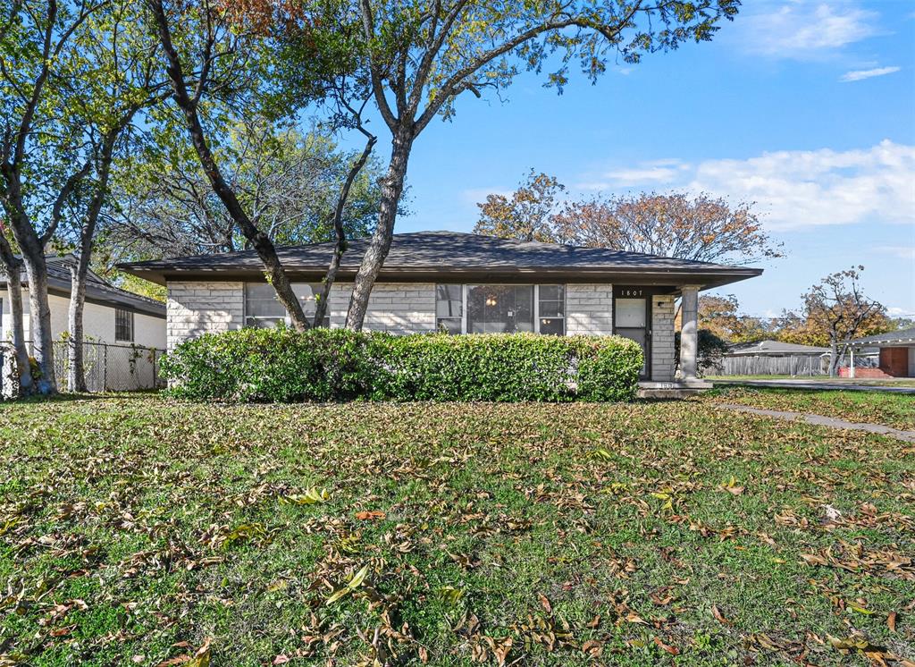 Cedar Heights Acreage - Residential Lease