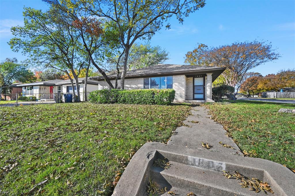 Cedar Heights Acreage - Residential Lease