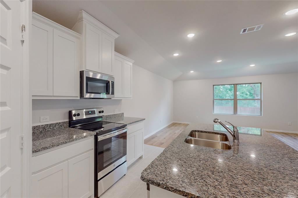 PARK PLACE AT ANNA - Residential Lease