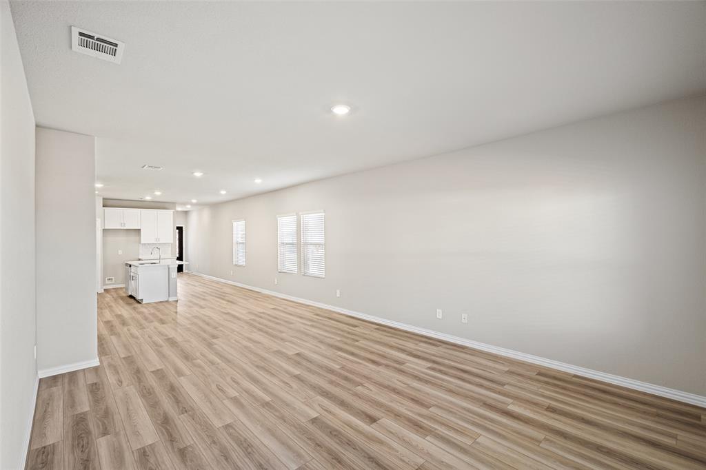 Bryant Farms Ph 1 - Residential Lease