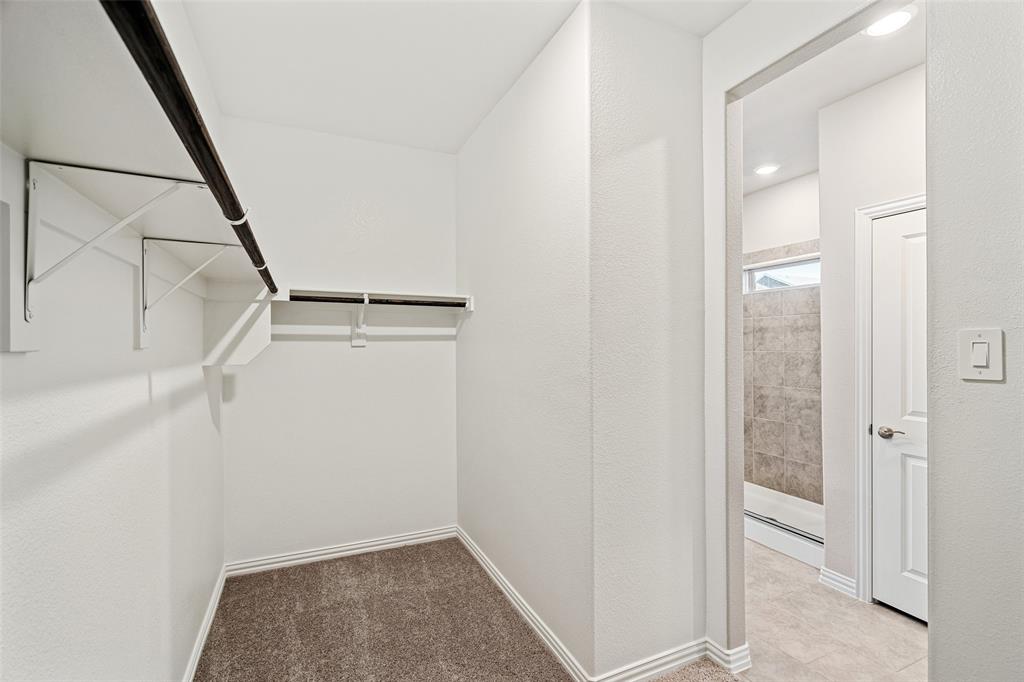 Bryant Farms Ph 1 - Residential Lease