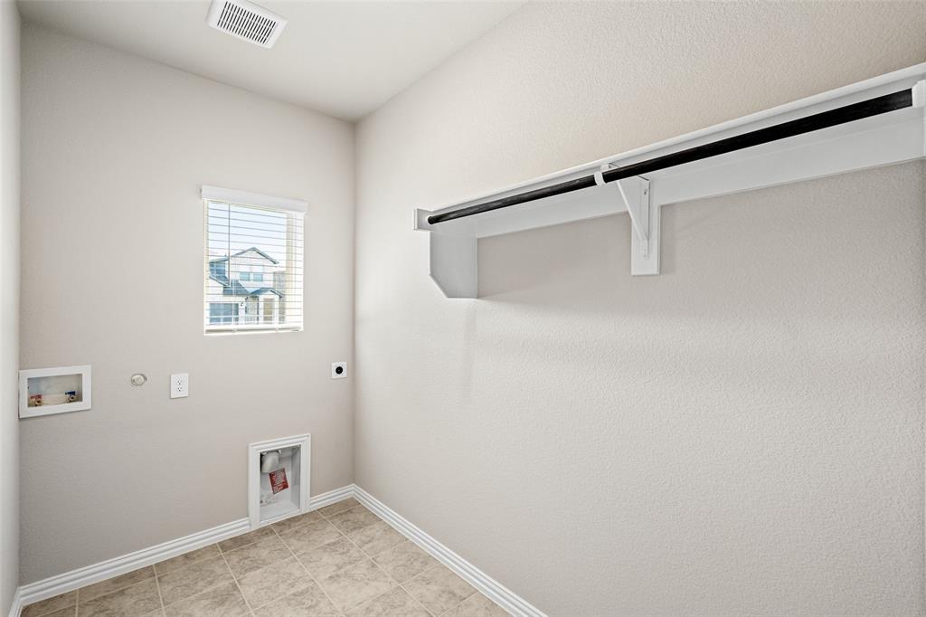 Bryant Farms Ph 1 - Residential Lease