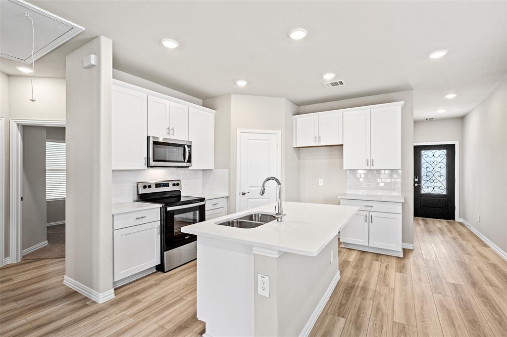 Bryant Farms Ph 1 - Residential Lease