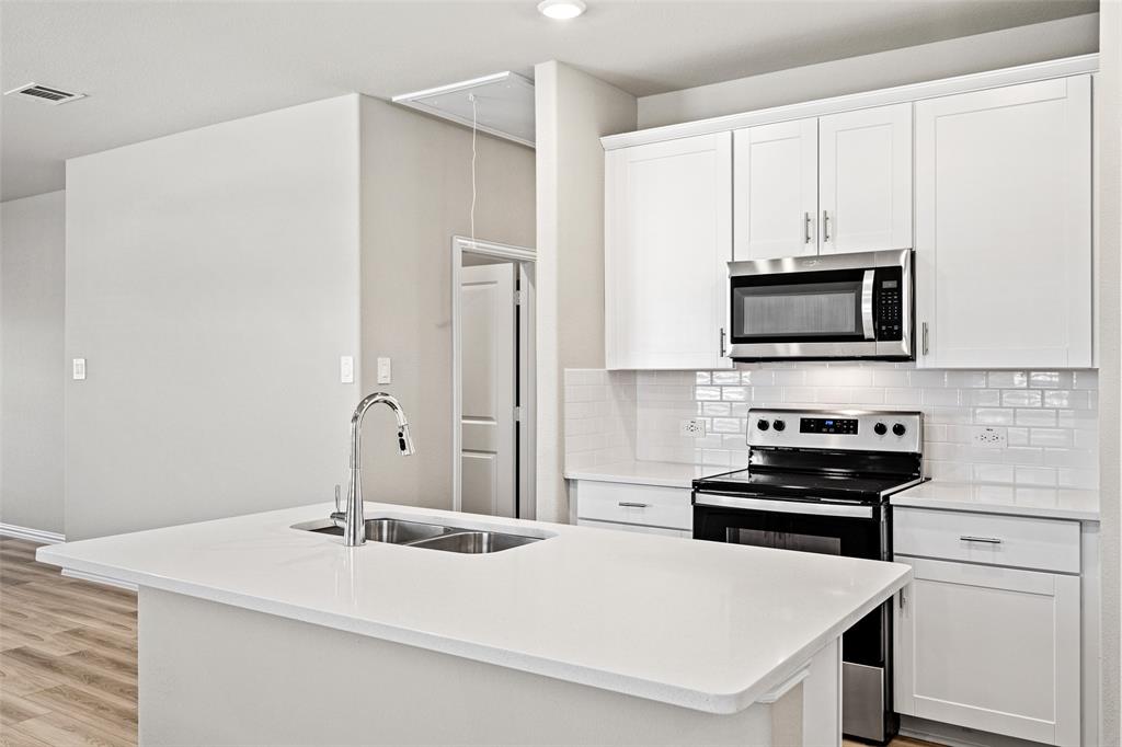 Bryant Farms Ph 1 - Residential Lease