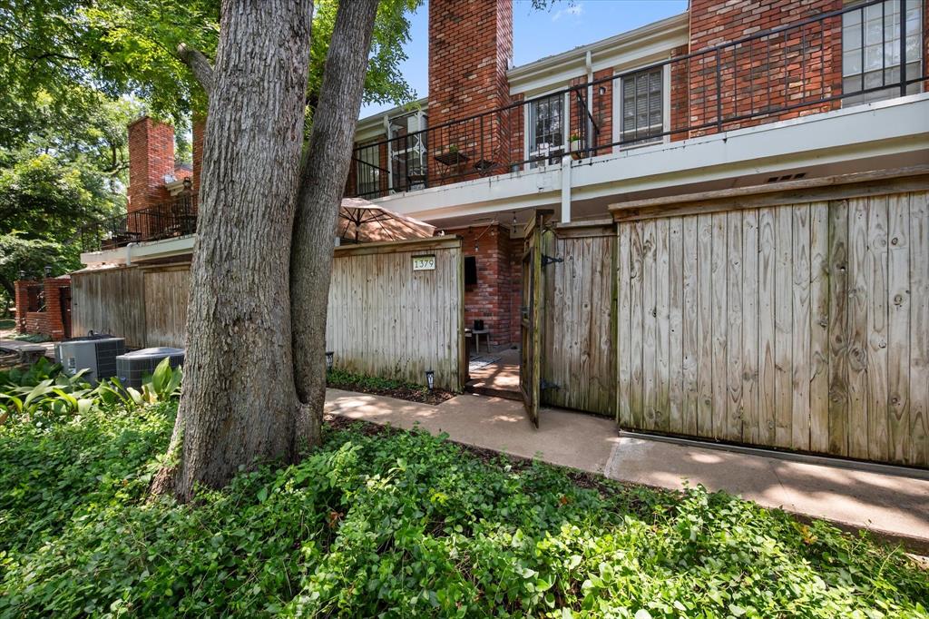 Indian Creek Condo - Residential