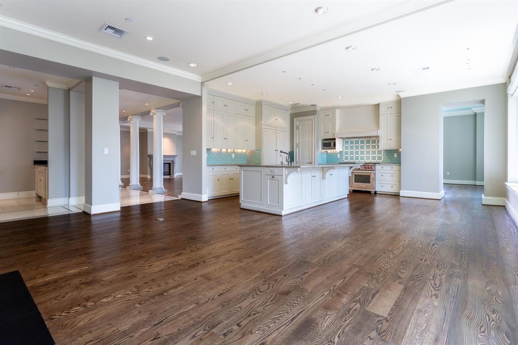 Ritz-Carlton Residences 1 - Residential