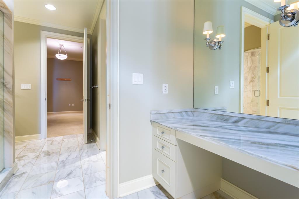Ritz-Carlton Residences 1 - Residential