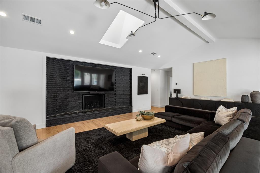Lovers Lane East - Residential