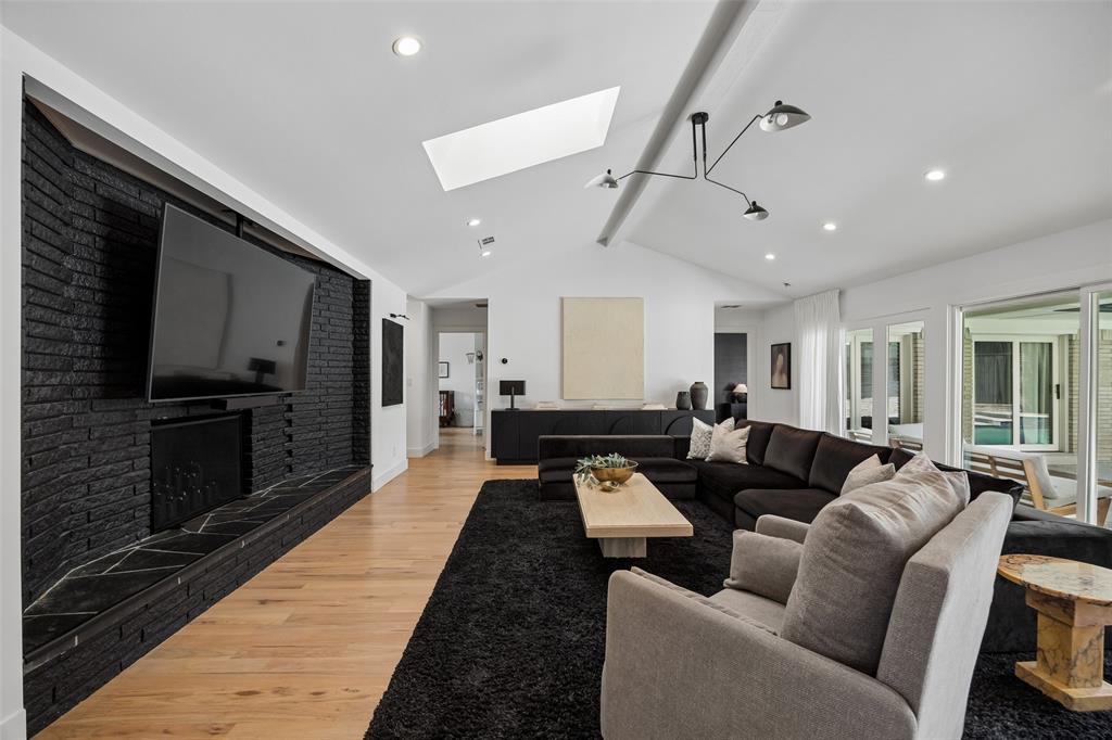 Lovers Lane East - Residential