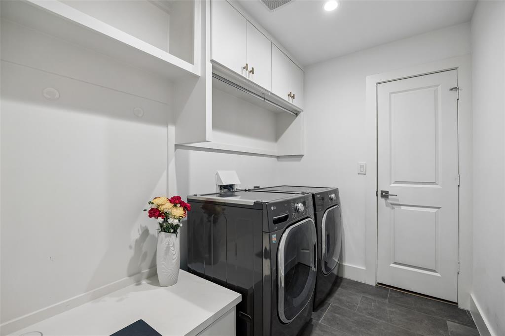 Lovers Lane East - Residential