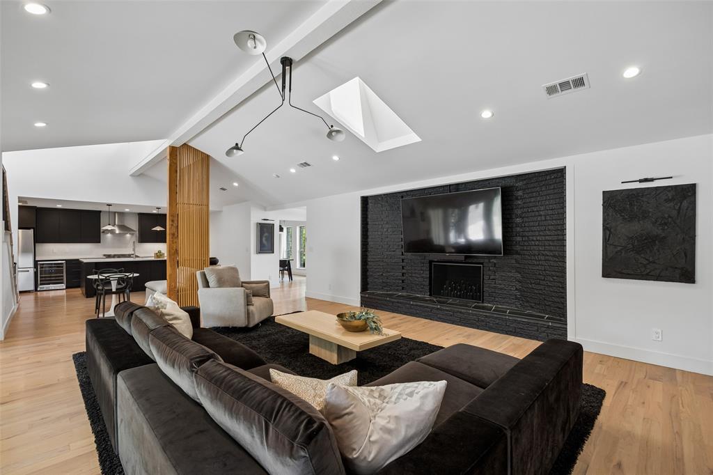 Lovers Lane East - Residential