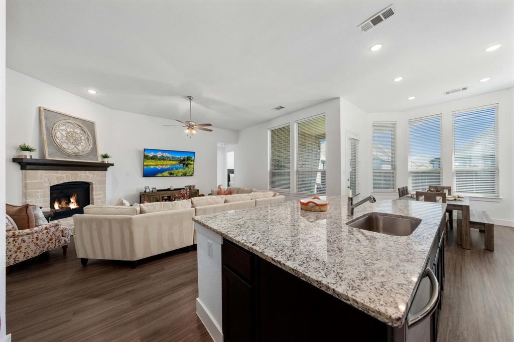 Sonoma Verde - Residential