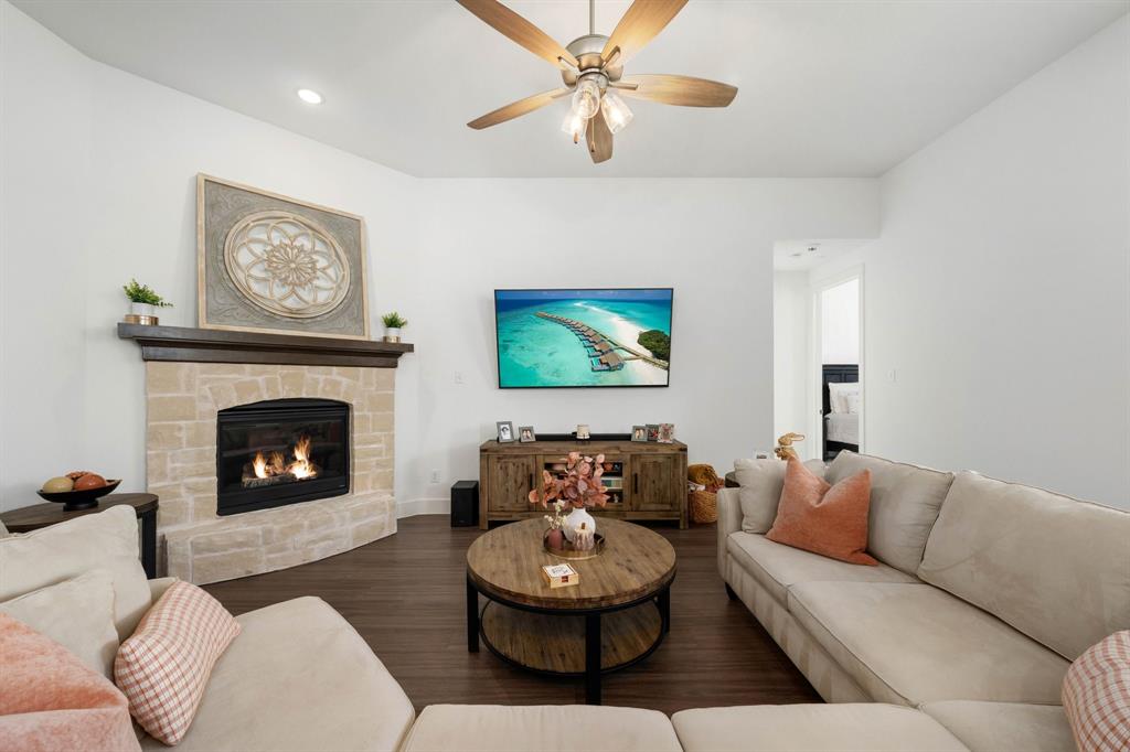 Sonoma Verde - Residential