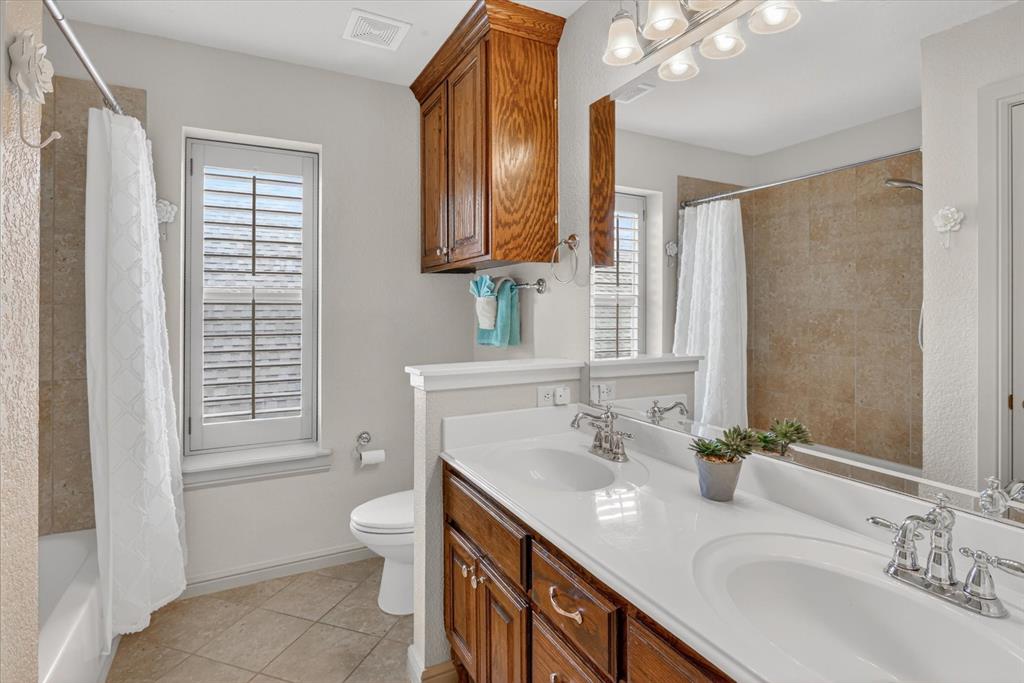 Whispering Oaks - Residential