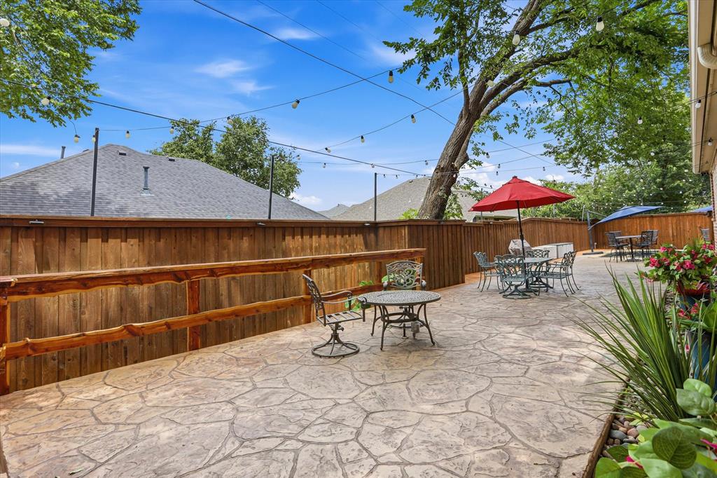 Whispering Oaks - Residential