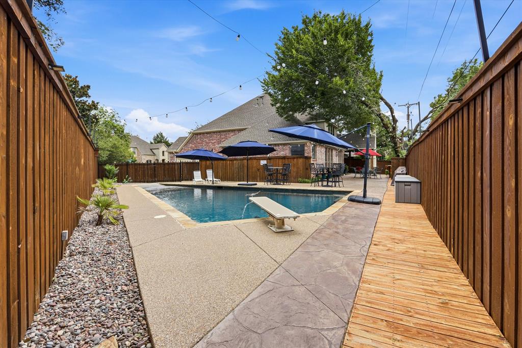 Whispering Oaks - Residential