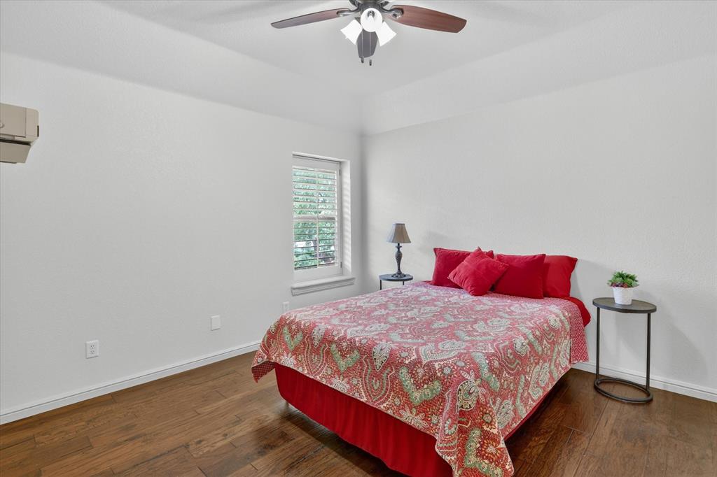 Whispering Oaks - Residential