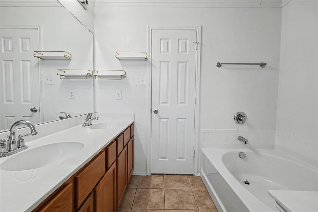 Falcon S Lair Ph 4b - Residential