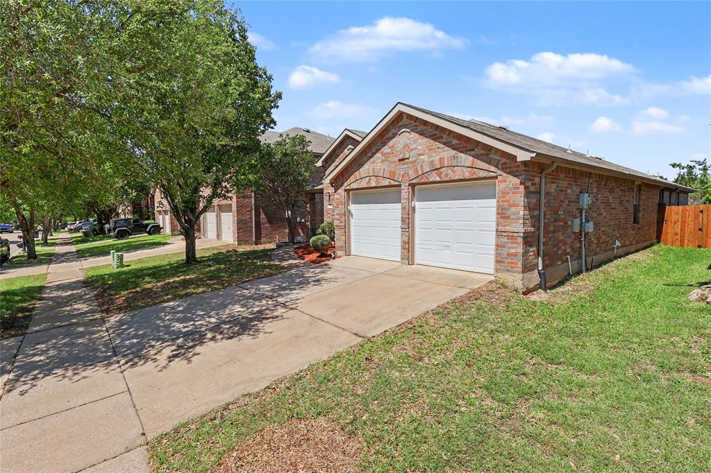 Falcon S Lair Ph 4b - Residential