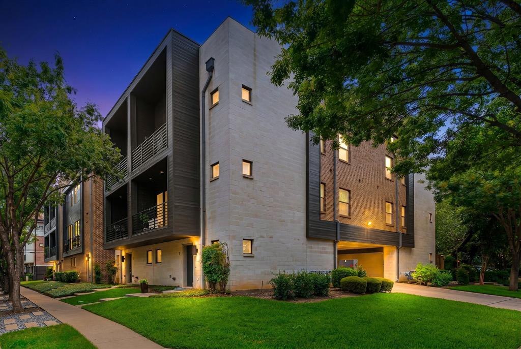 Thirty9thirty Condos - Residential