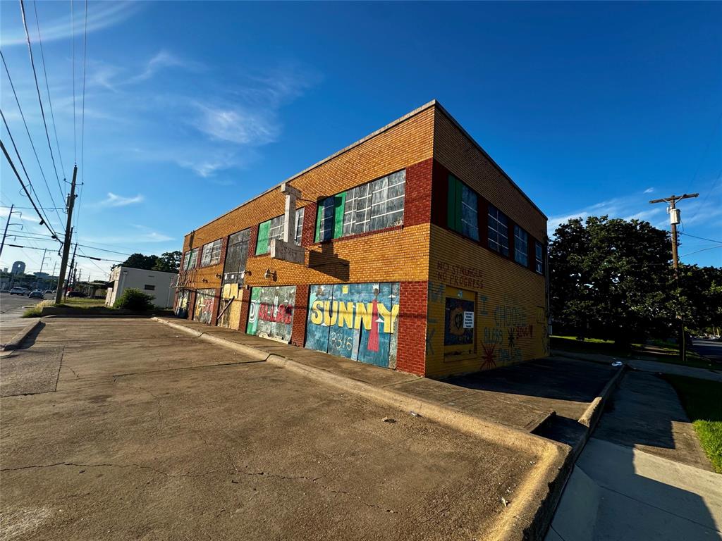 South Side - Commercial Sale