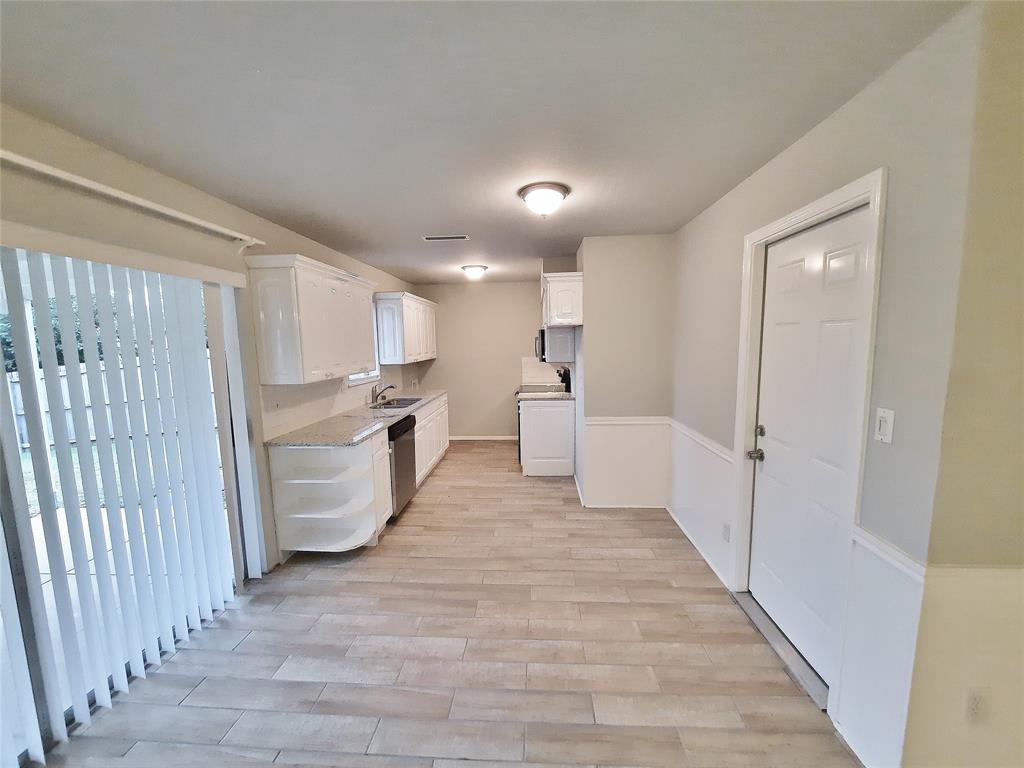 Westwood Estate 3 - Residential Lease