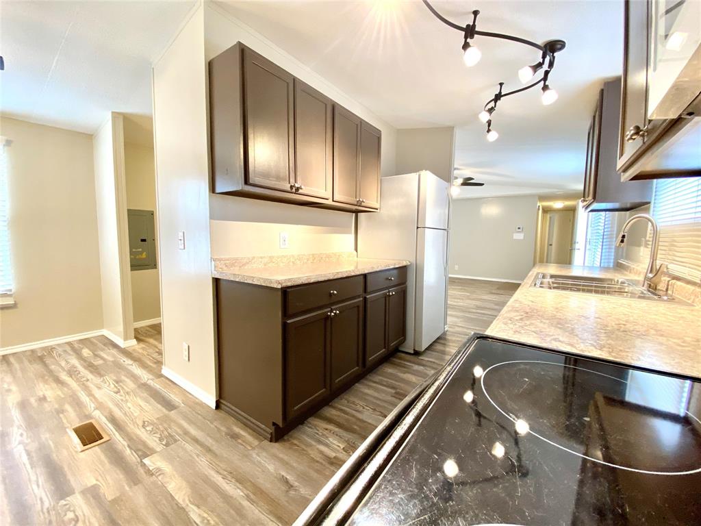 Hartford Village - Residential Lease