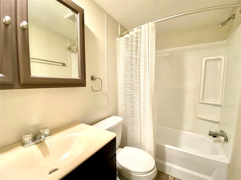 Hartford Village - Residential Lease