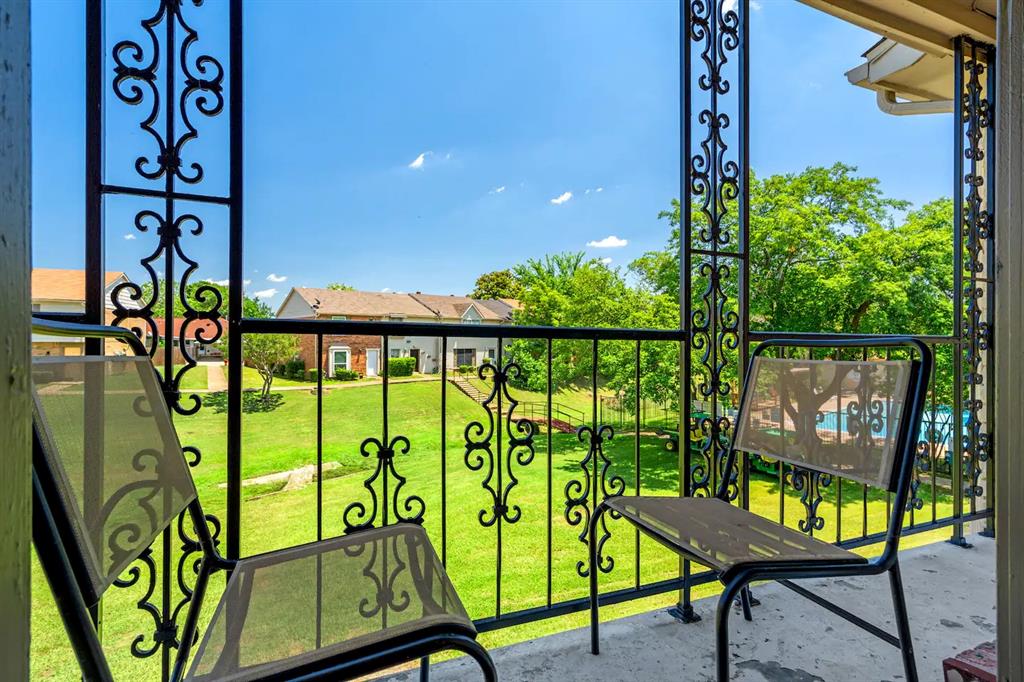 Mountain Creek Twnhs - Residential