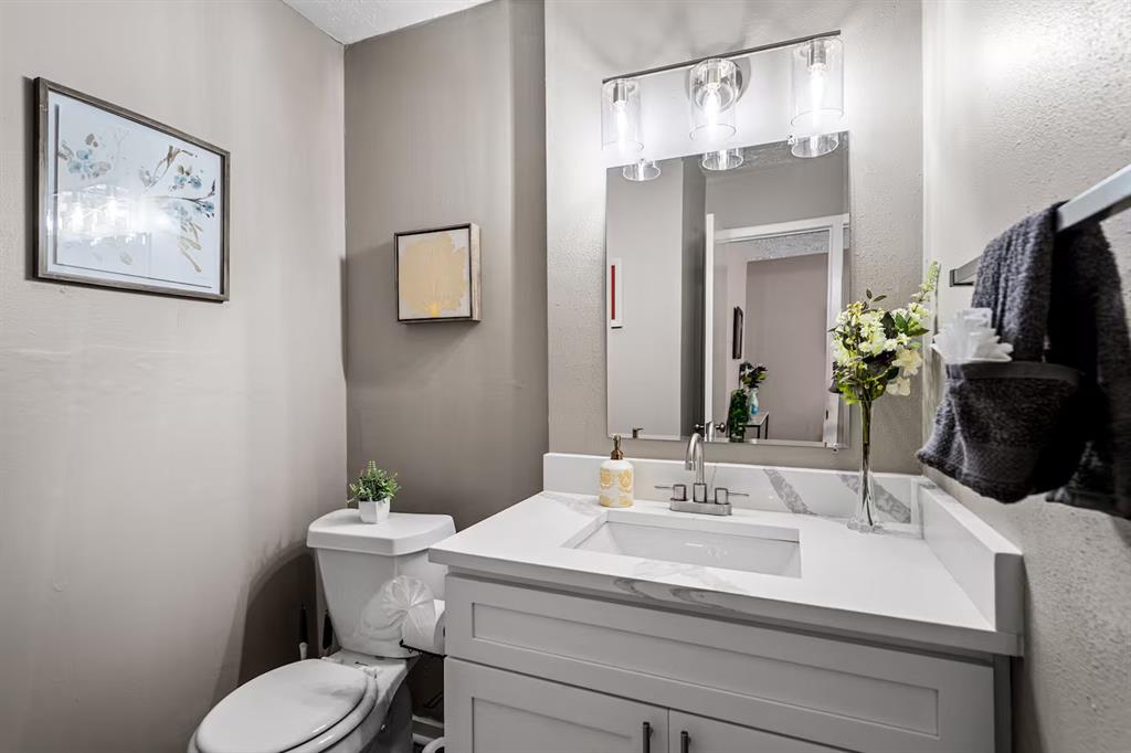 Mountain Creek Twnhs - Residential