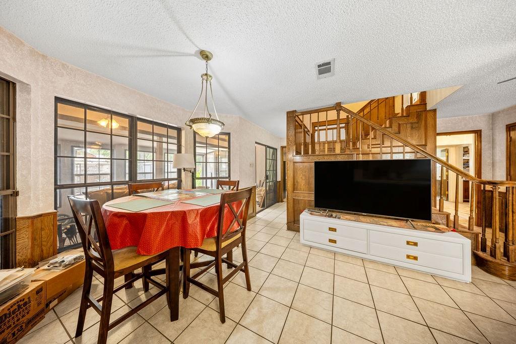 Bentley Village Add - Residential