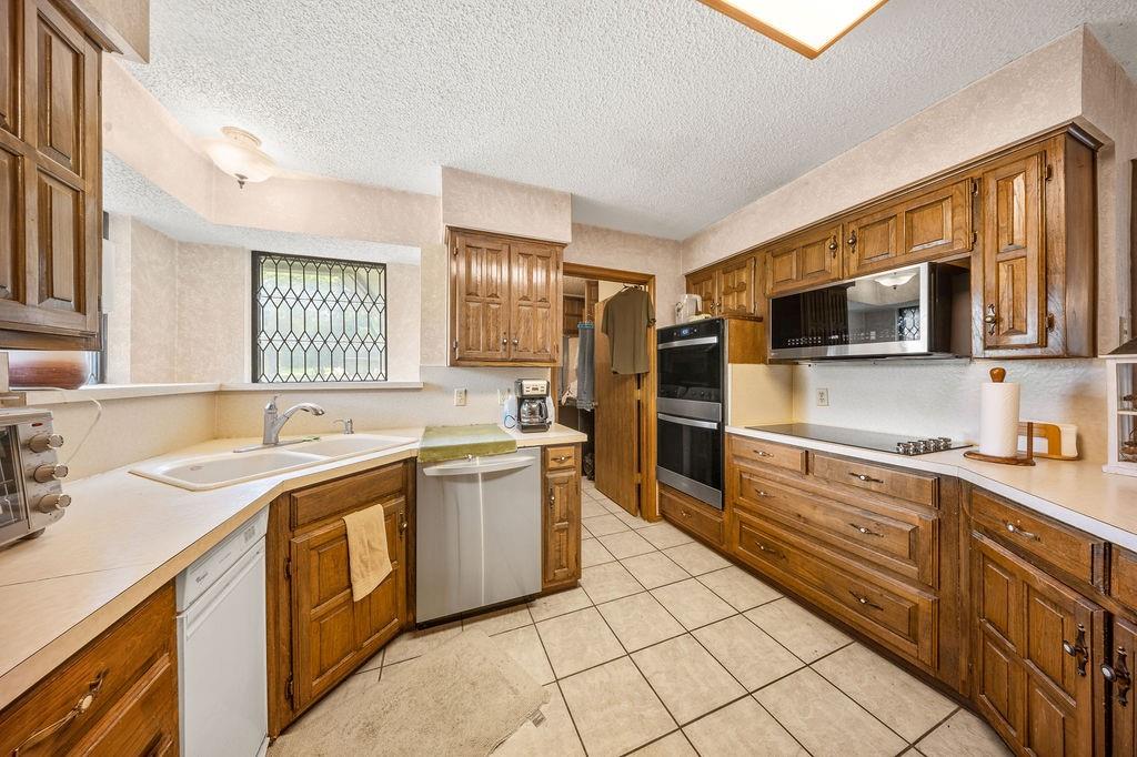 Bentley Village Add - Residential