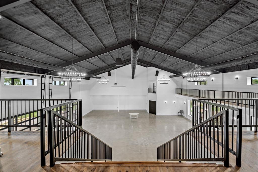 J BURLESON & S BIVENS - Commercial Sale