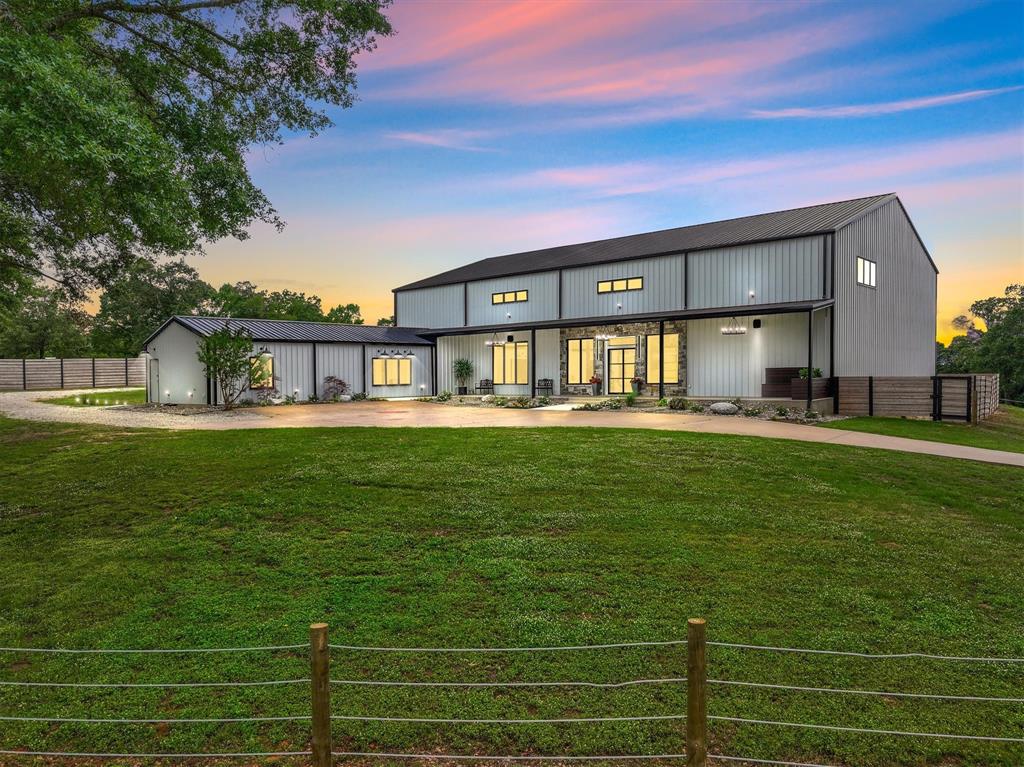J BURLESON & S BIVENS - Commercial Sale