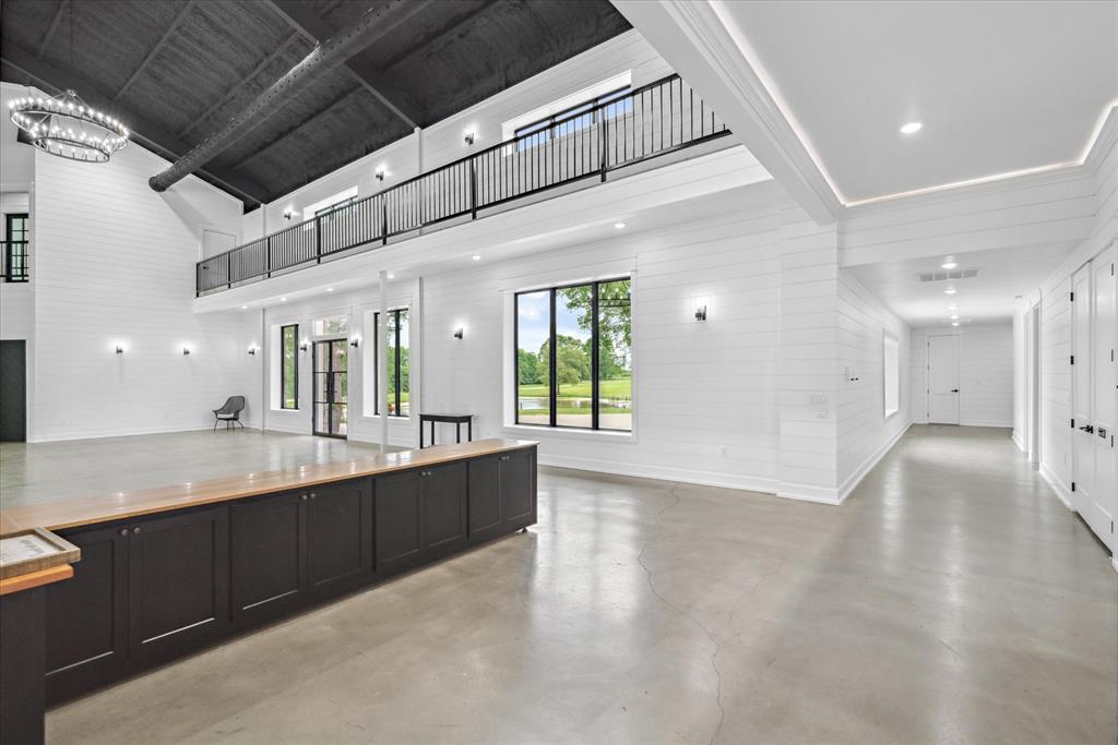 J BURLESON & S BIVENS - Commercial Sale
