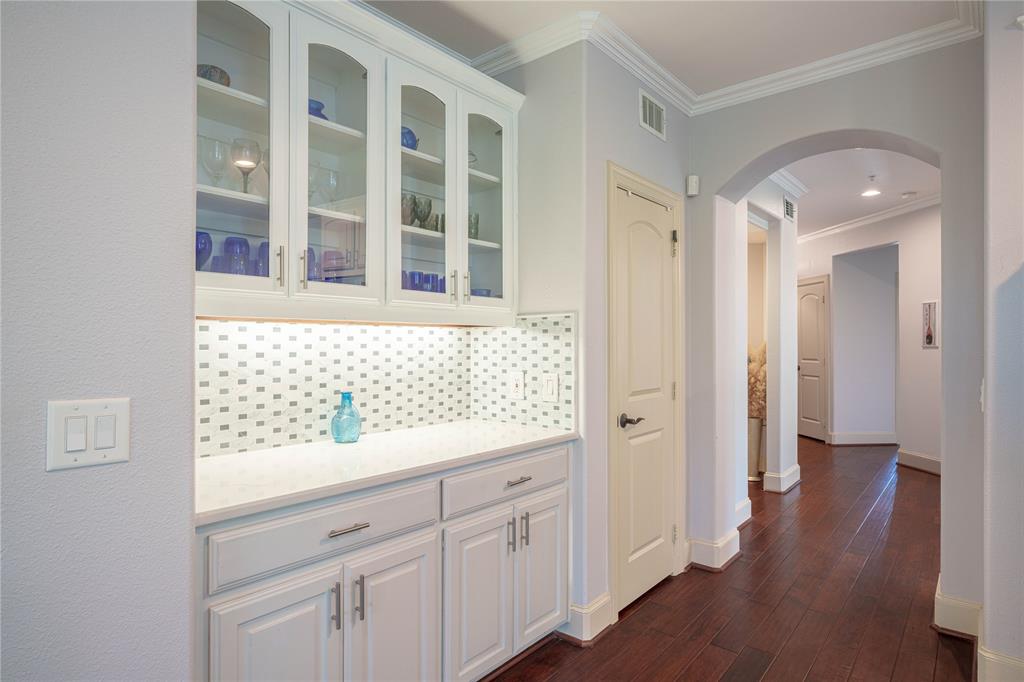 Waters Edge Condo - Residential
