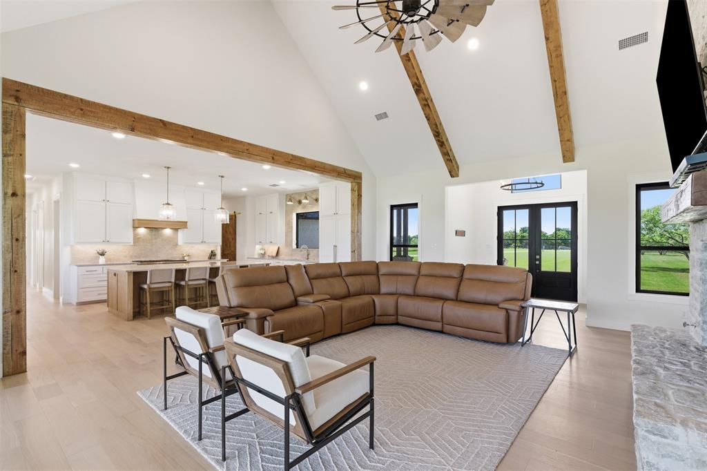 Lindsey E - Residential