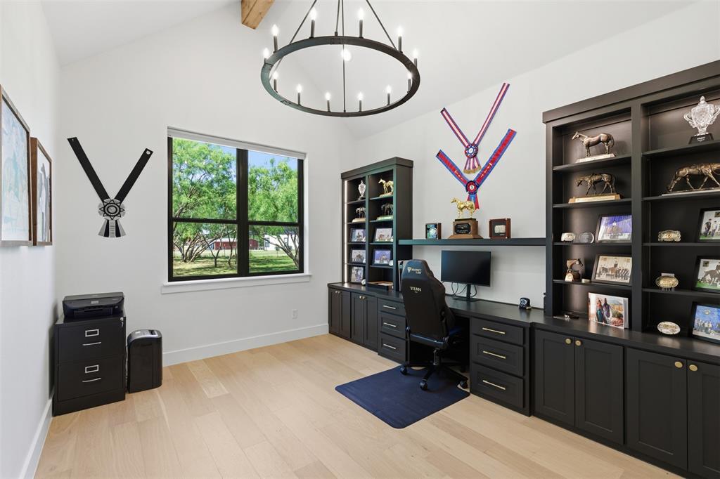 Lindsey E - Residential