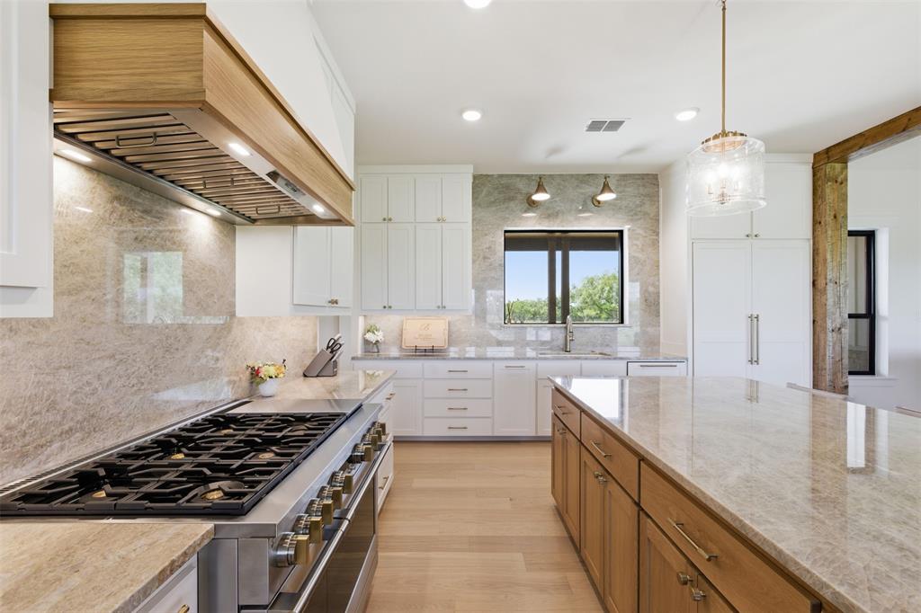 Lindsey E - Residential