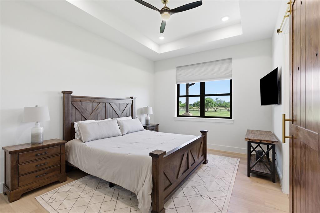 Lindsey E - Residential