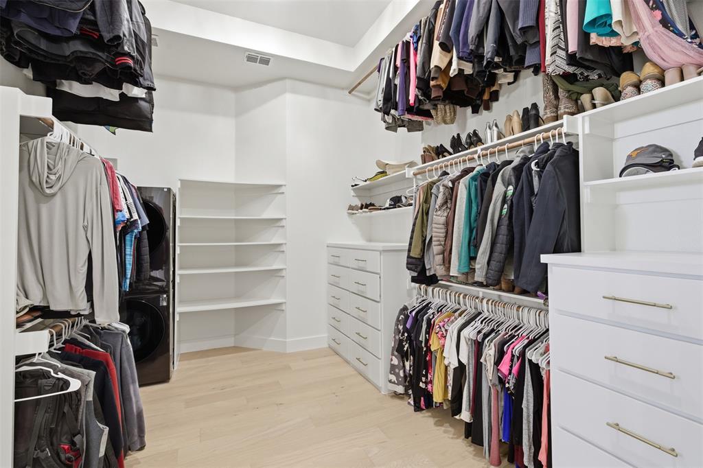 Lindsey E - Residential